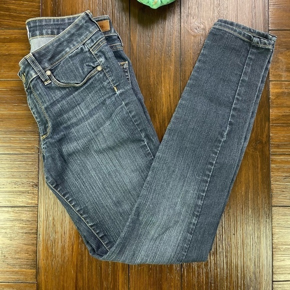 PAIGE Verdugo Ultra Skinny Jeans Size 27 - Picture 2 of 12